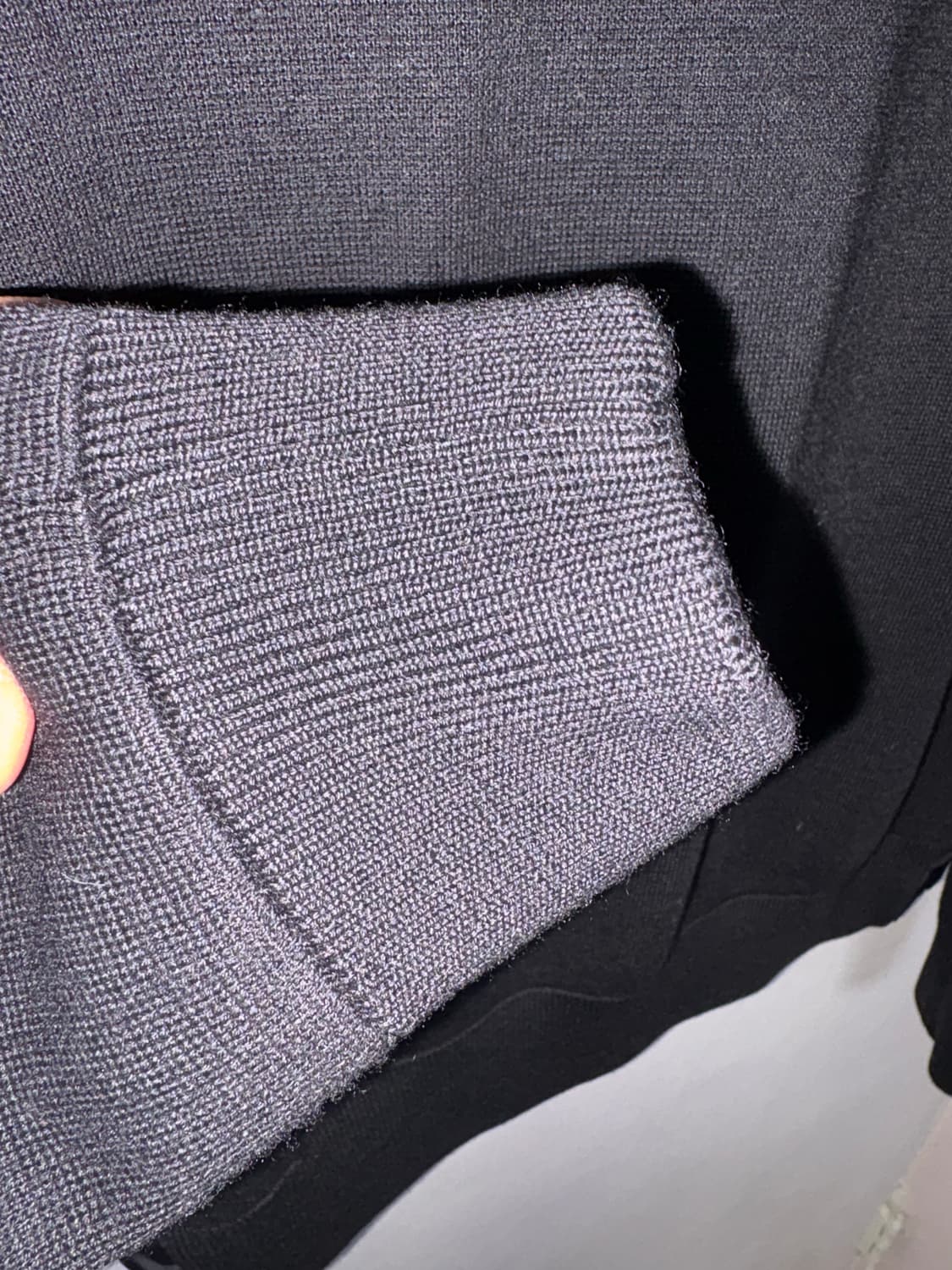 정품 몽클레어 니트패딩 M 판매합니다 상품이미지8