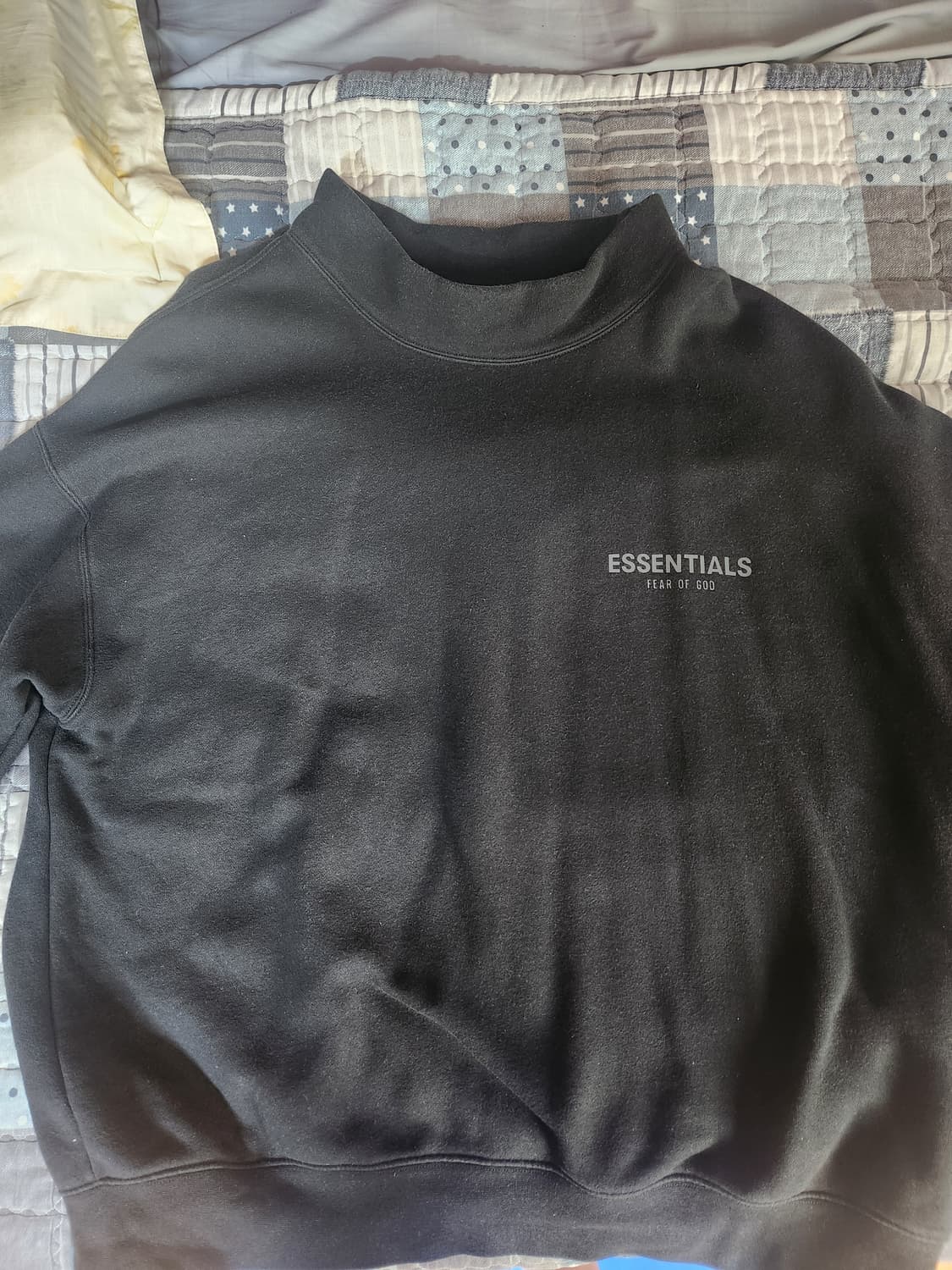 Fear of God 에센셜 블랙 터틀넥 맨투맨 L 상품이미지1