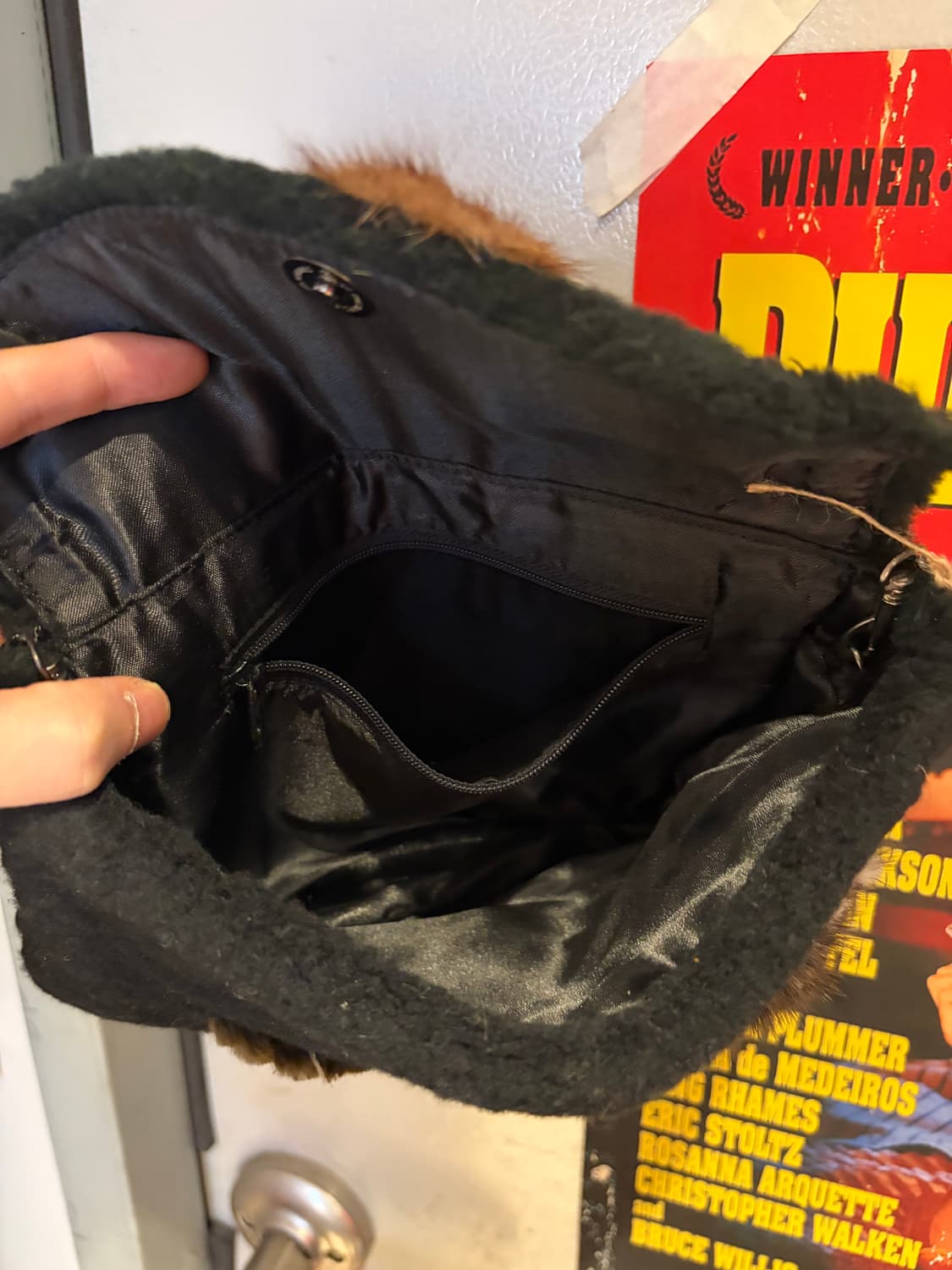 밍크 퍼 블랙 체인 숄더백 상품이미지5