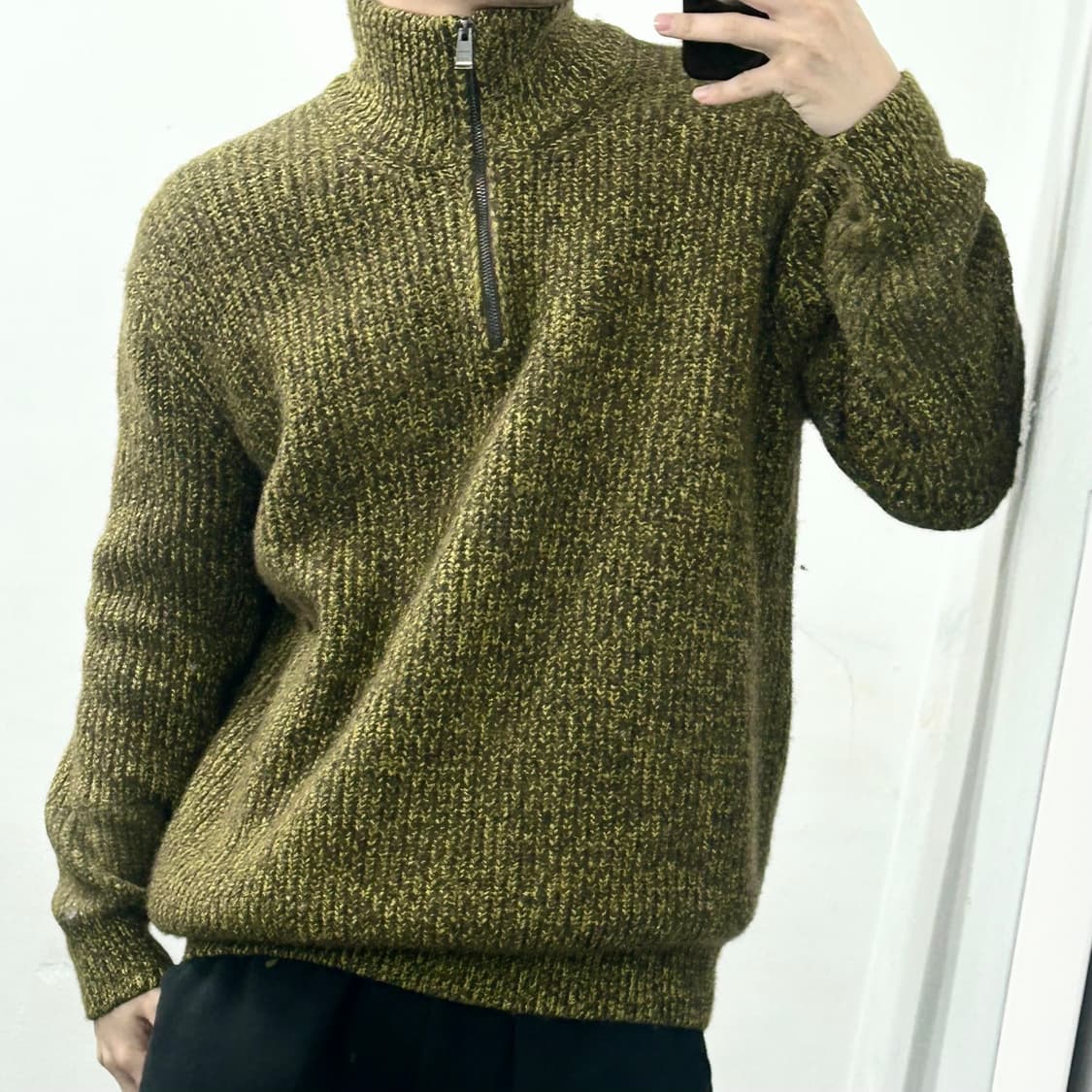 휴고보스 24FW 멜란지 반집업 니트 상품이미지2