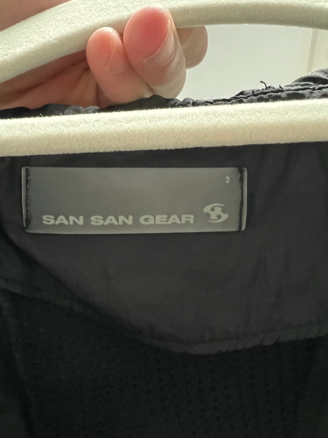 산산기어 이멀시브 자켓 25ss 블랙 3사이즈 팝니다 상품이미지3