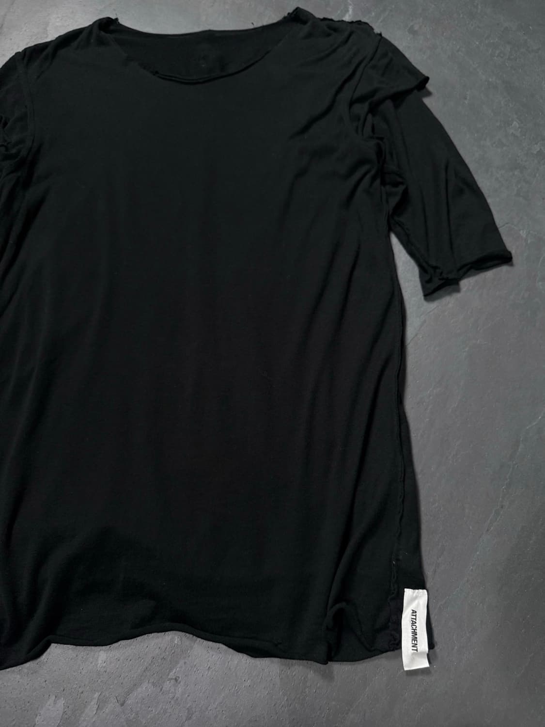 ATTACHMENT Layered Cut-out 3/4 T Shirt 상품이미지5