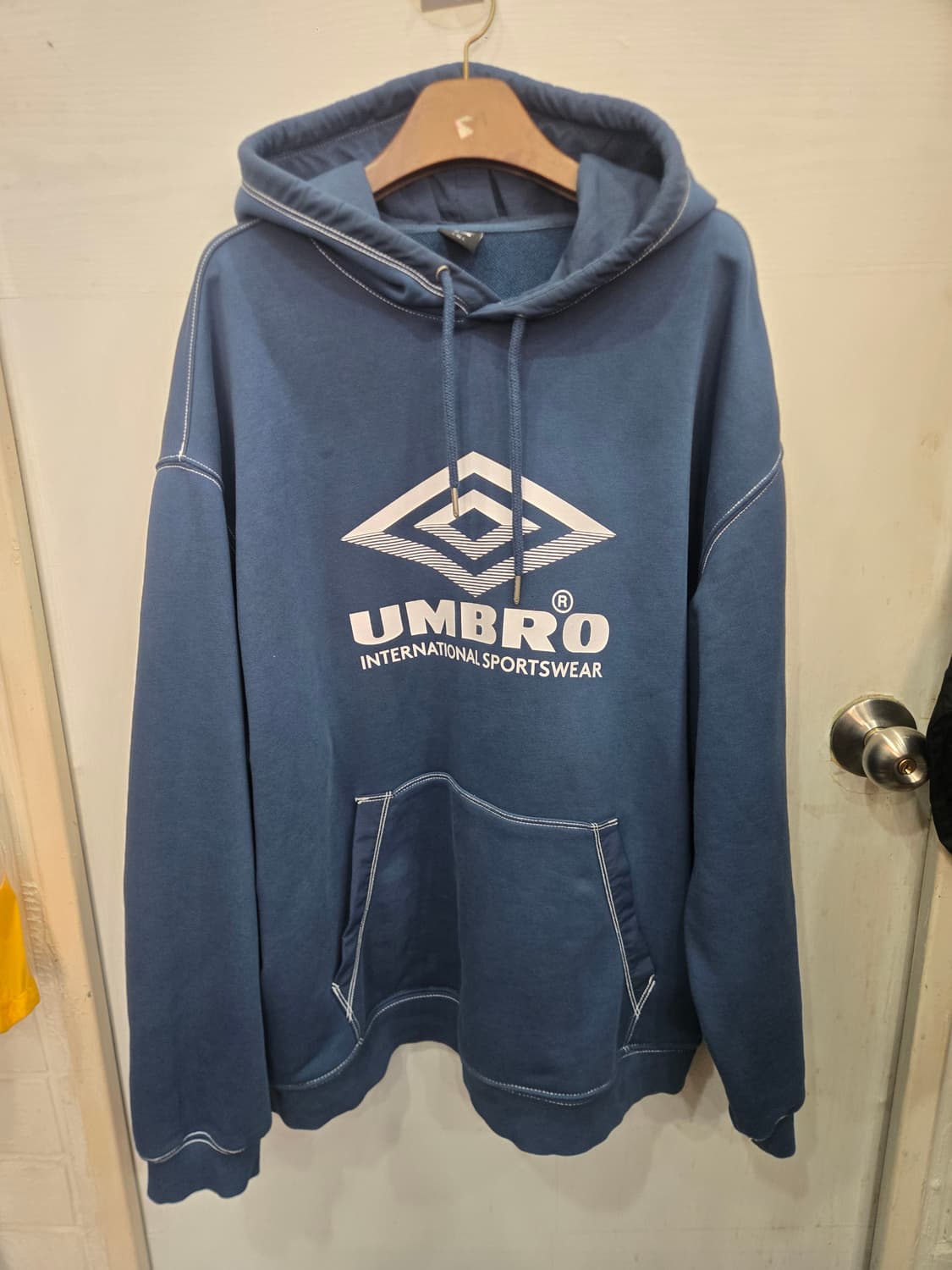 110,2XL)) UMBRO 엄브로 후드티셔츠! 디자인 깔끔하고 예뻐요 상품이미지1