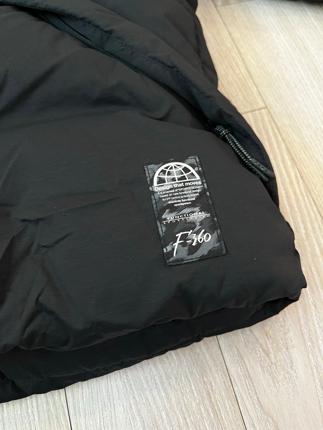 데상트 f360 패딩 m 상품이미지4