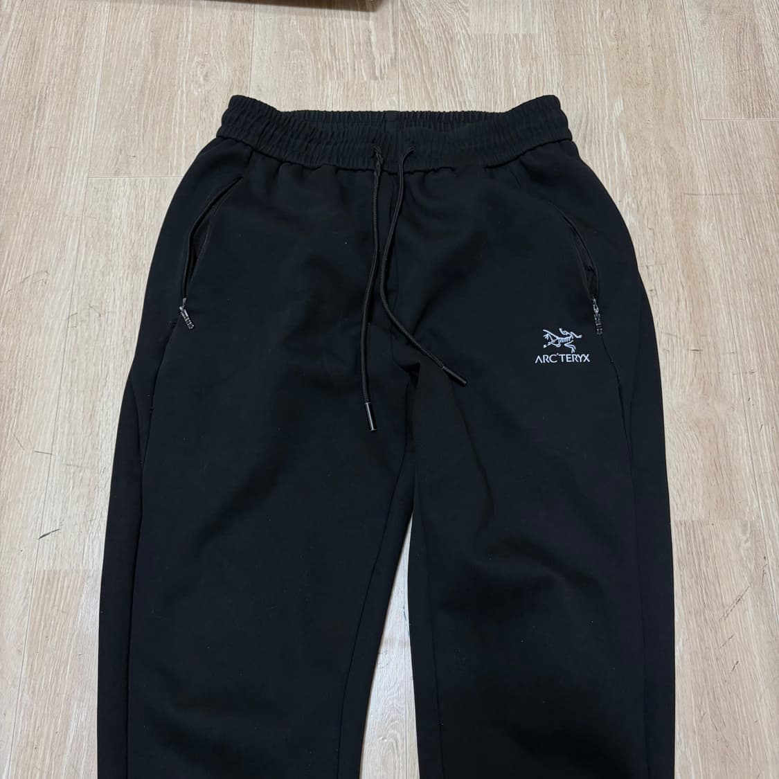 아크테릭스 로고 밴딩 조거팬츠 XL/105  상품이미지2