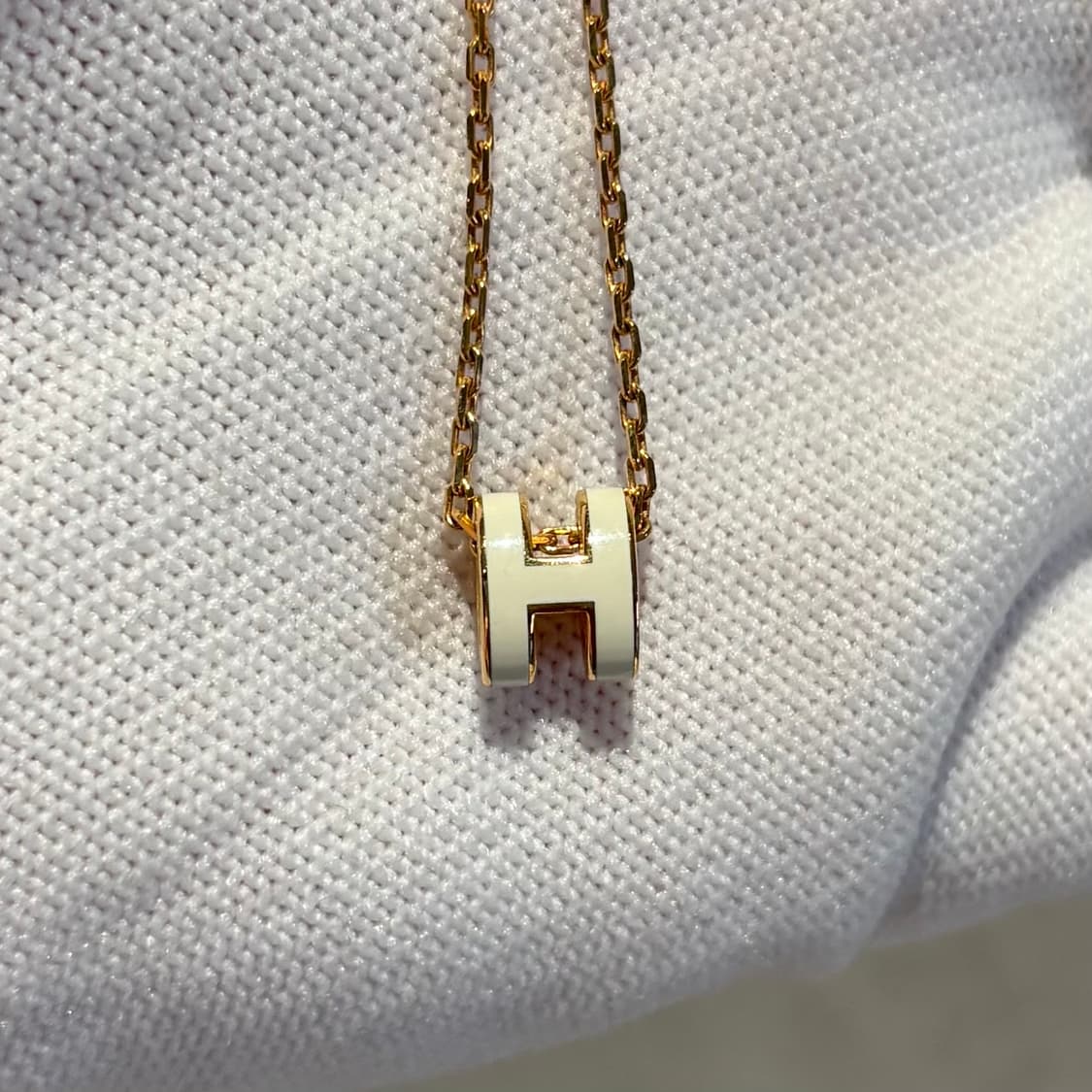 A+ MINI사이즈 에르메스 팝아슈 목걸이 화이트&골드 (박스/더스트) 상품이미지3