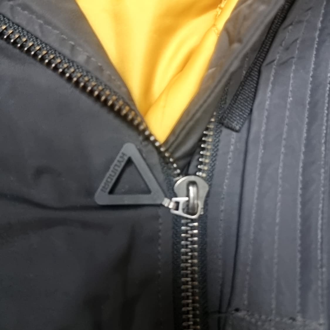 코오롱 볼디스트후드 MA-1 항공 점퍼 블랙(105) 상품이미지6