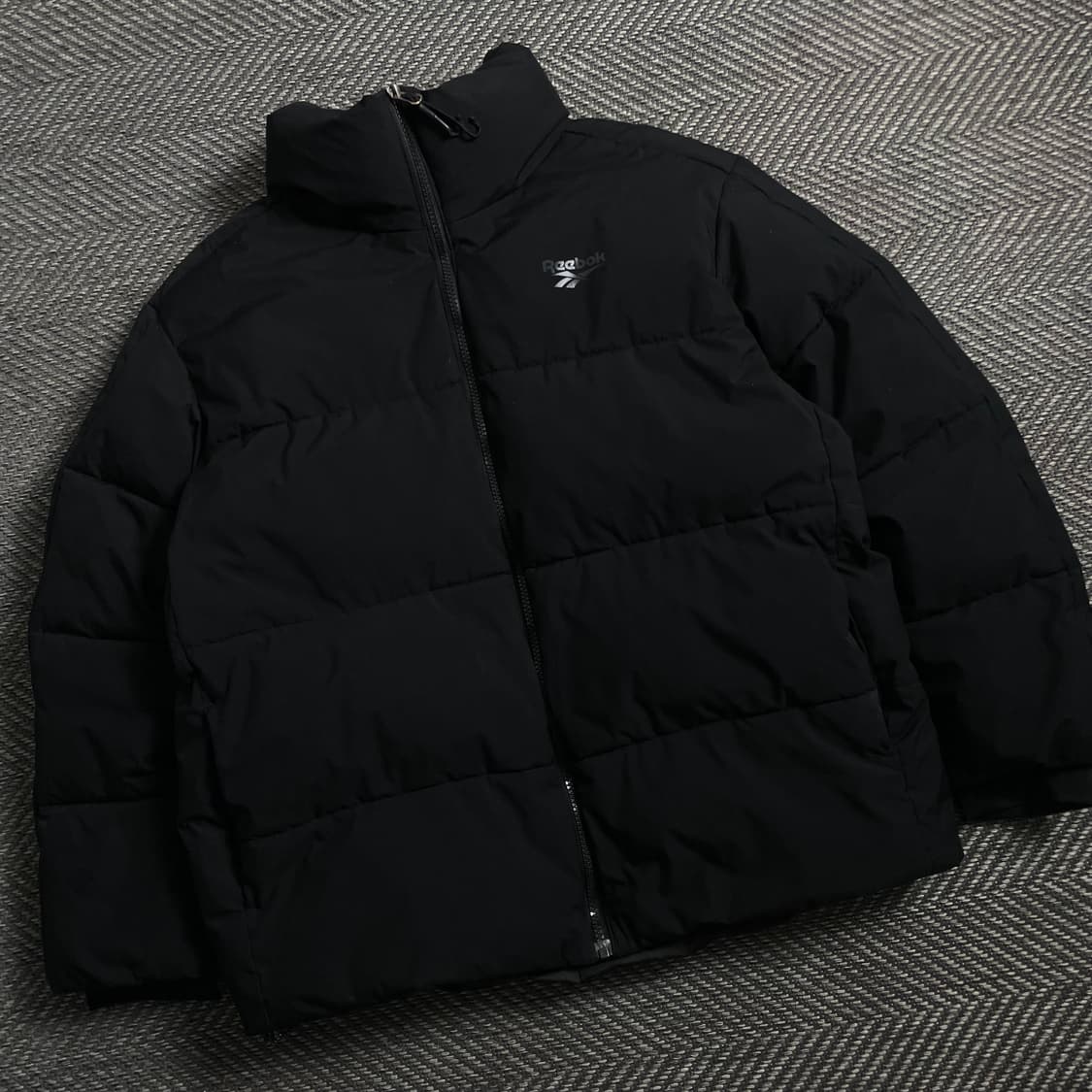 리복 박시핏 다운 푸퍼 패딩 블랙y 4300 상품이미지1