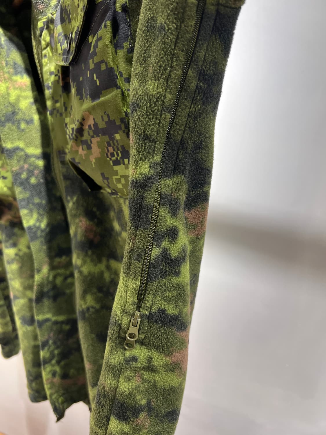 캐나다군 CADPAT 플리스 자켓 상품이미지3