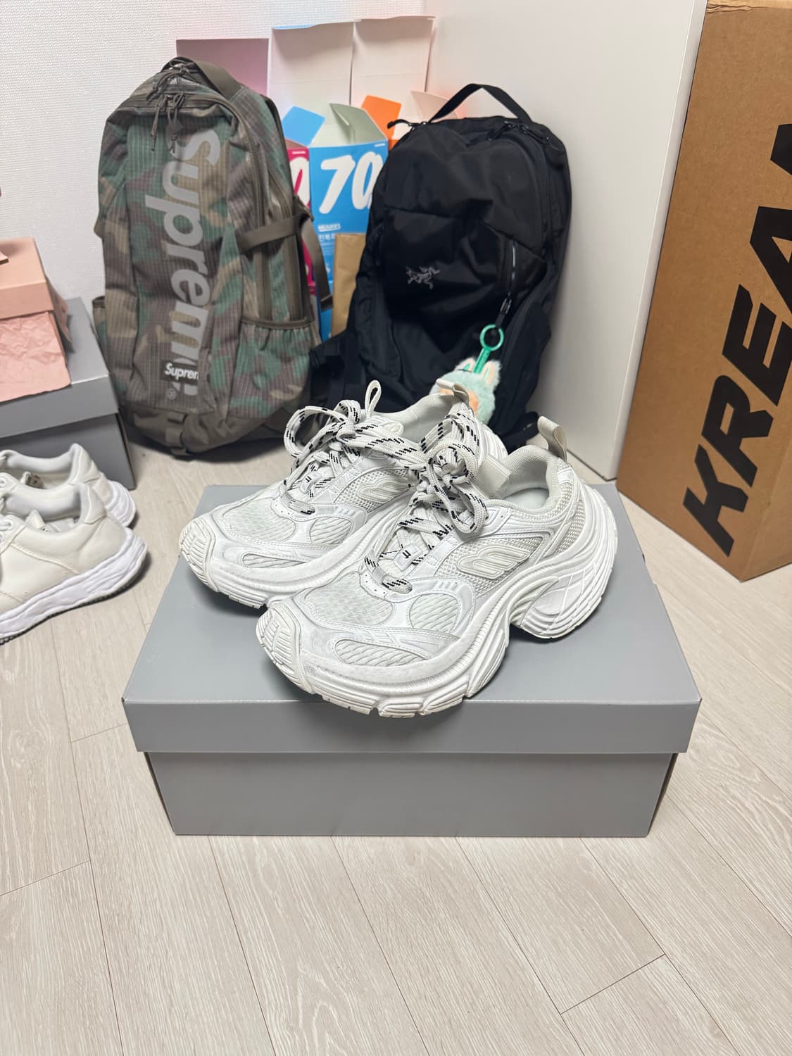 발렌시아가 6xl 스니커즈 화이트 38 새상품급 상품이미지1