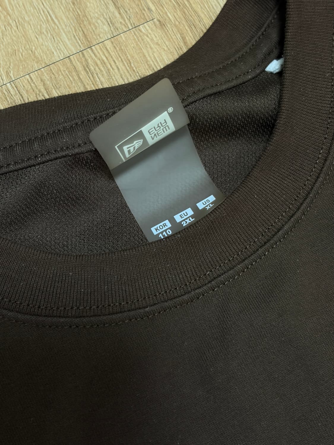 뉴에라 5950 브라운 티셔츠 XXL 상품이미지3