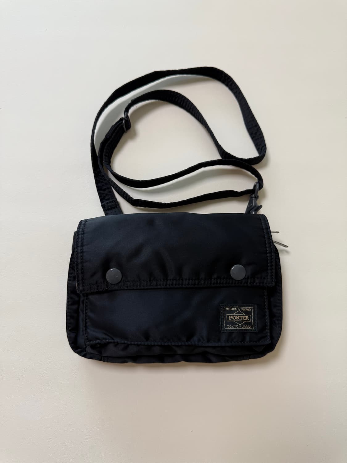 PORTER 포터 탱커 스냅 숄더백 블랙 상품이미지1