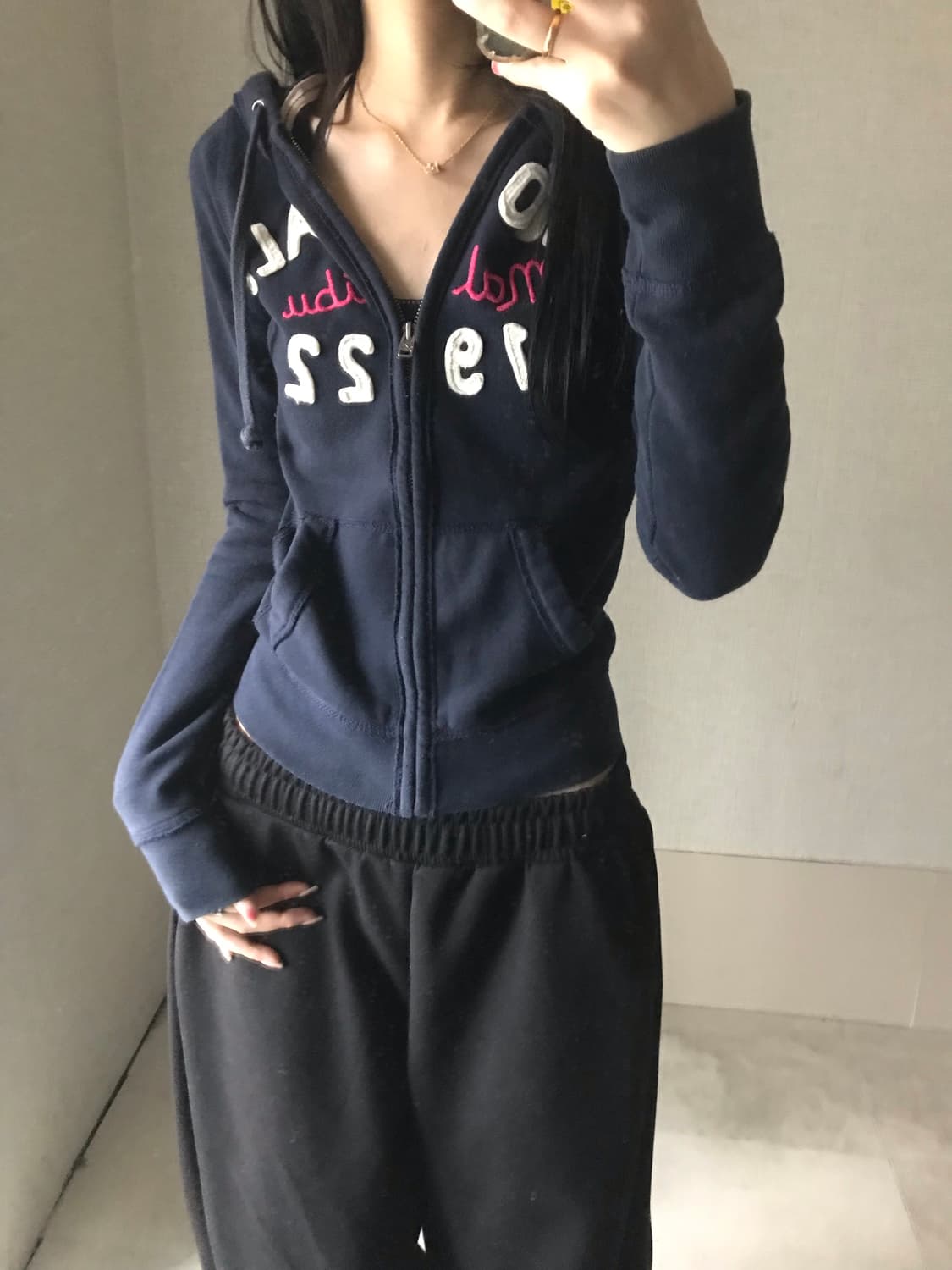 홀리스터 네이비 슬림핏 후드집업 상품이미지3