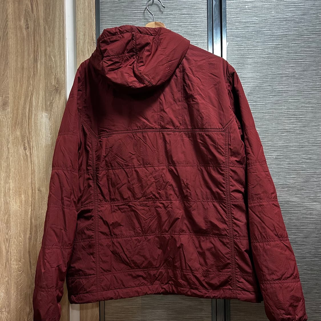 엘엘빈 와인색 경량패딩 L 상품이미지2