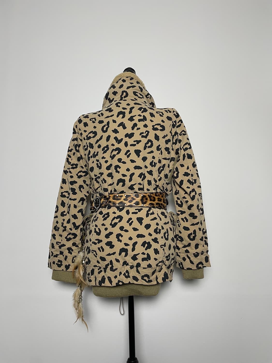 jpn 갸루 레오파드 호피 무늬 패딩 자켓 상품이미지3