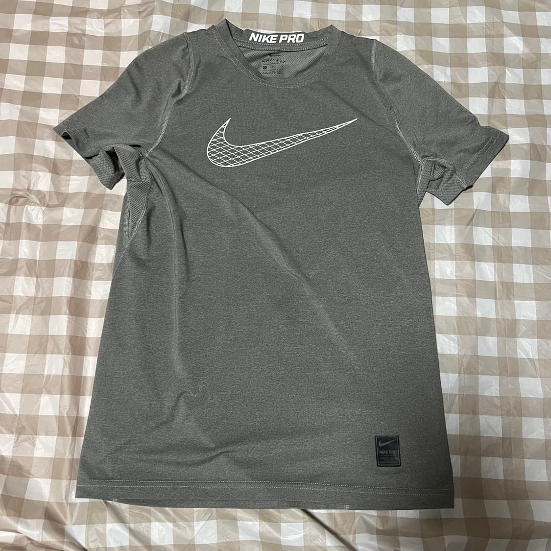 나이키 프로 기능성 반팔 L 회색 반팔티 운동 트레이닝복 상품이미지1
