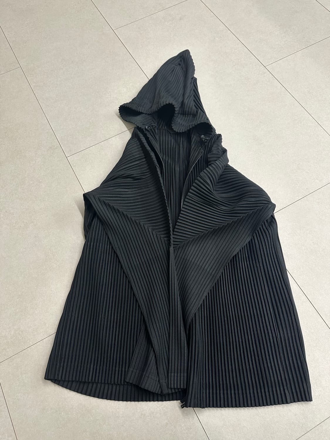 옴므플리세 후드집업 블랙색상 3사이즈 상품이미지1