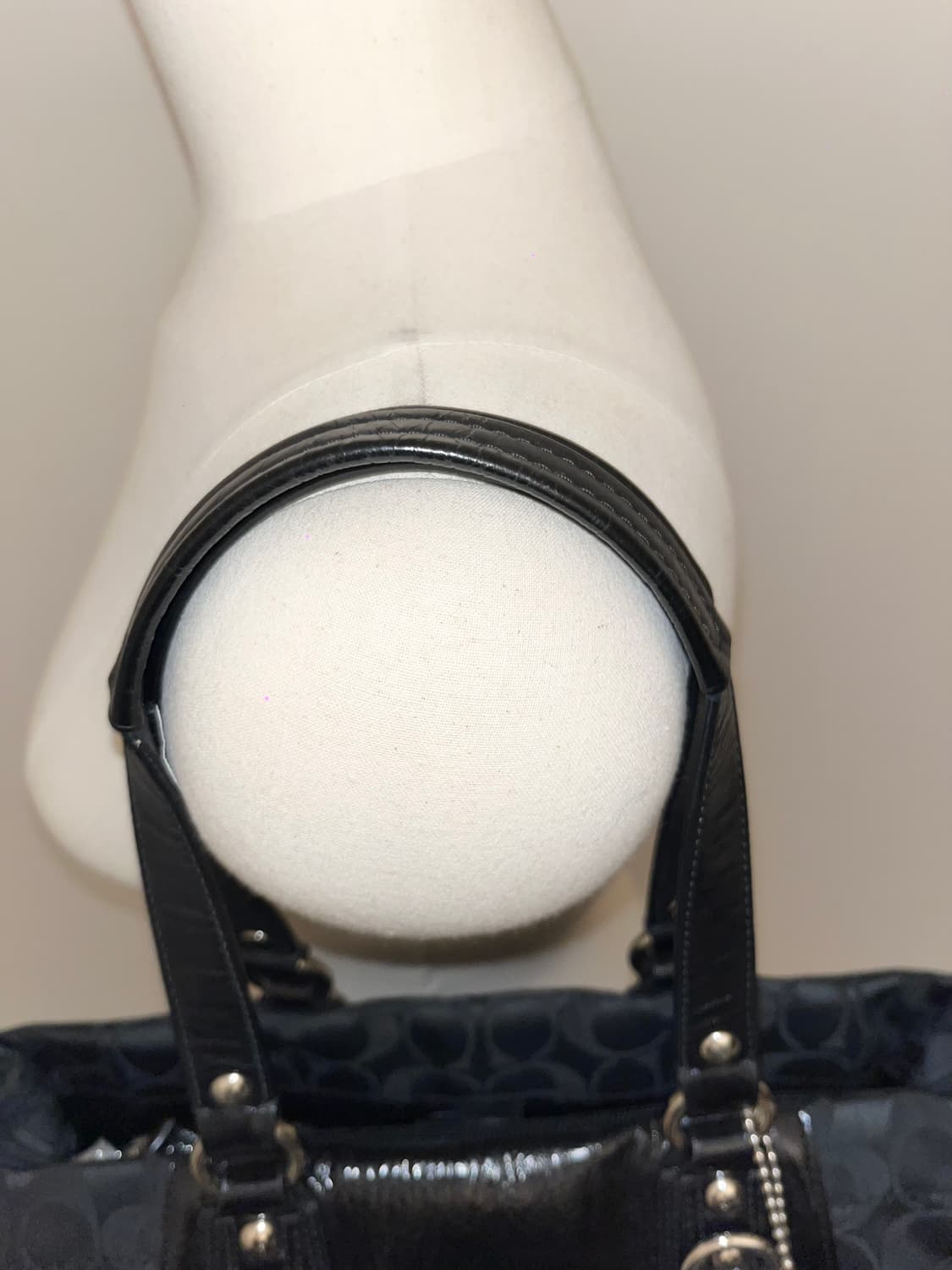 Coach All Black Shoulder bag 상품이미지7