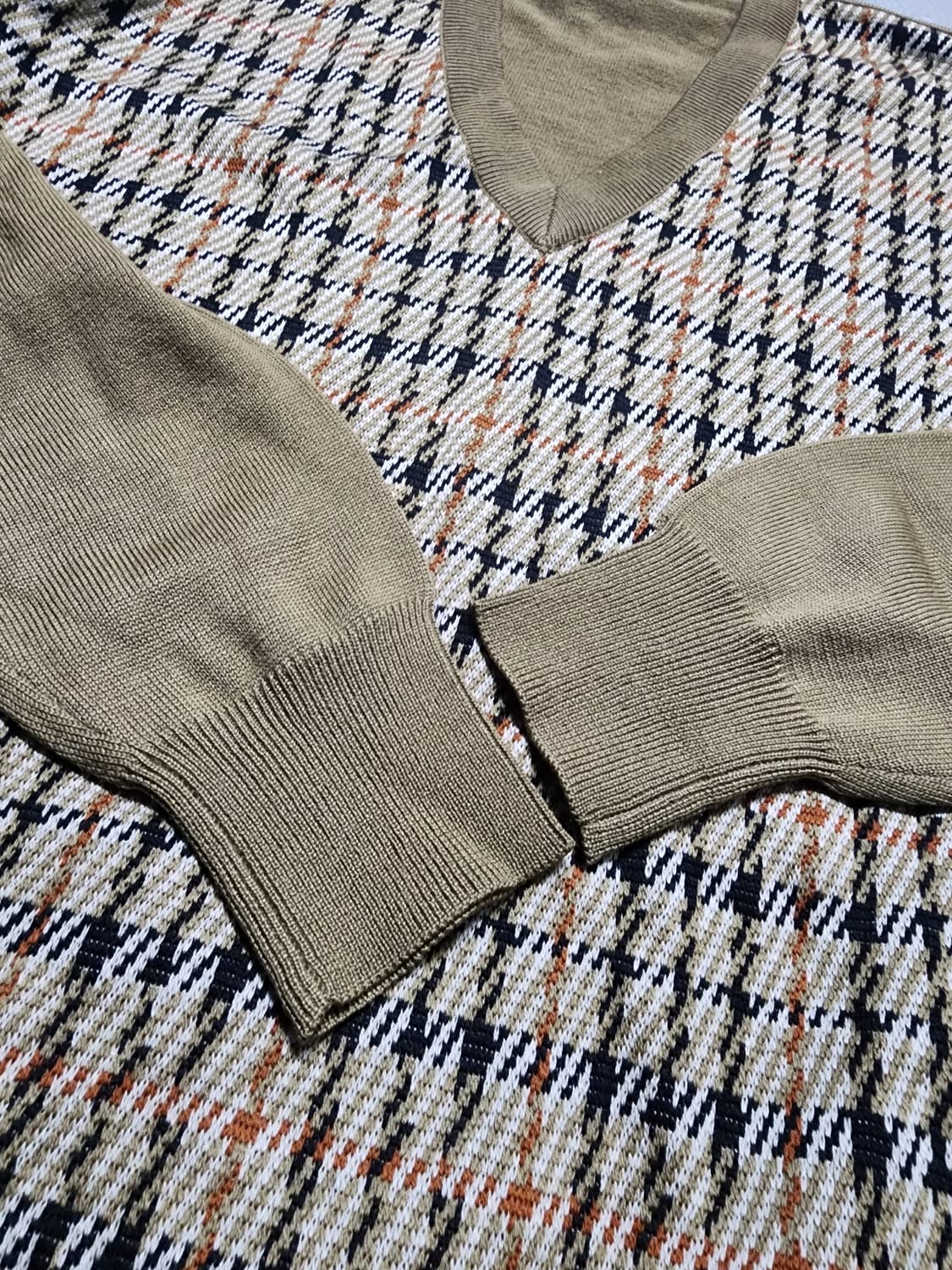 빈티지 닥스 체크 브이넥 울니트 스웨터 상품이미지9