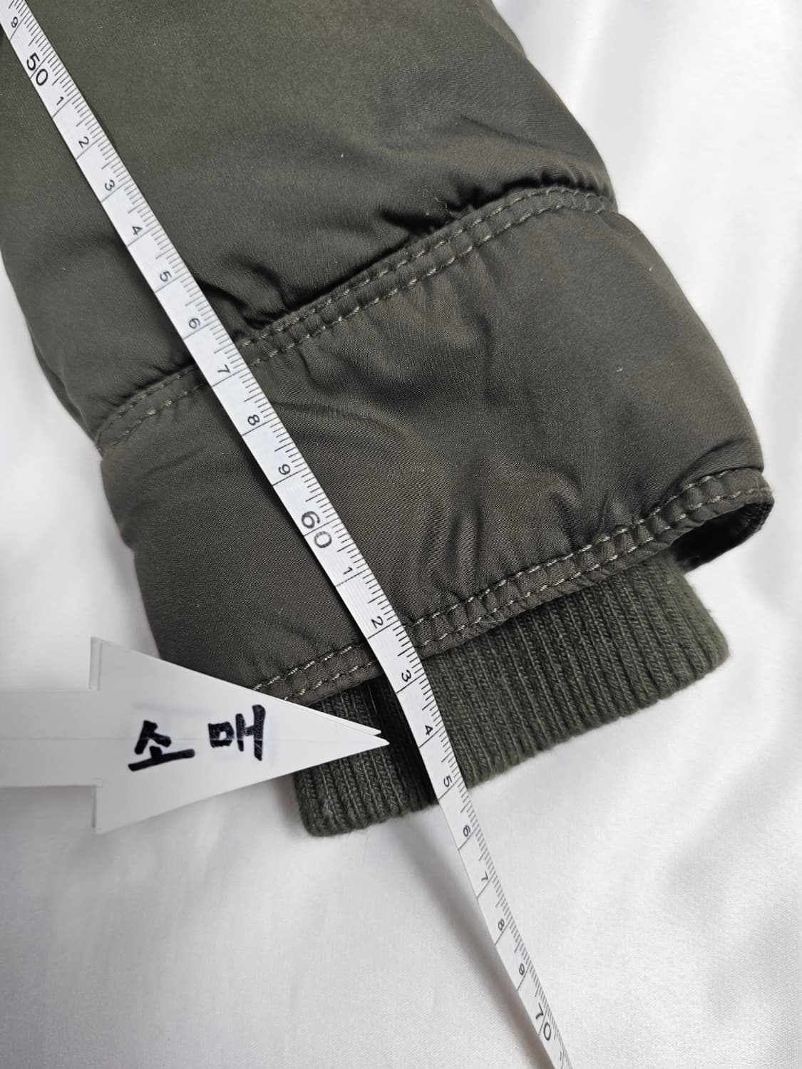 아베크롬비울프죠패딩 상품이미지8