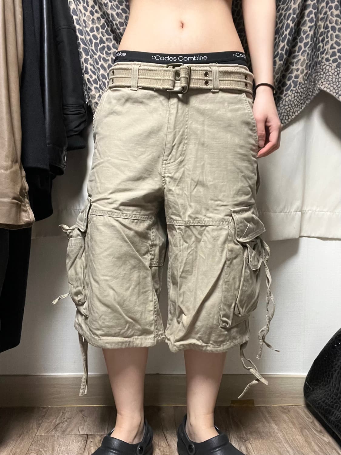 베이지 빅포켓 디테일 카고팬츠 하프 상품이미지5