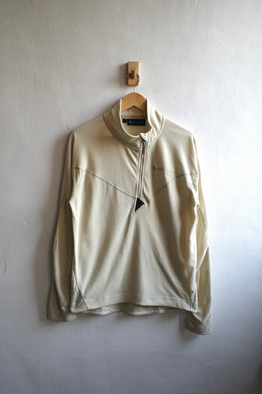 클라터뮤젠 시긴 하프집 스웨터 상품이미지1