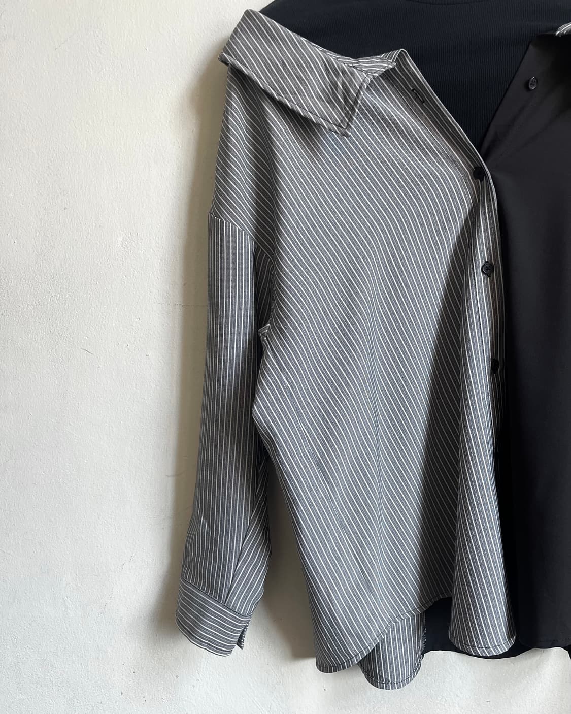 Radarista Gothic Shirt Sweat Layered Top 상품이미지6
