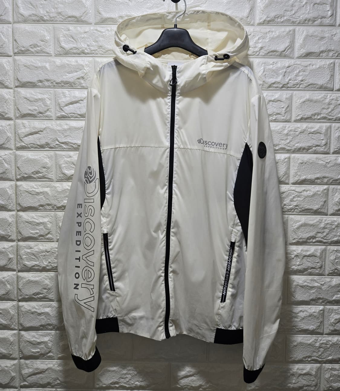 디스커버리 하이브리드 패커블 경량 바람막이 자켓 95 상품이미지3