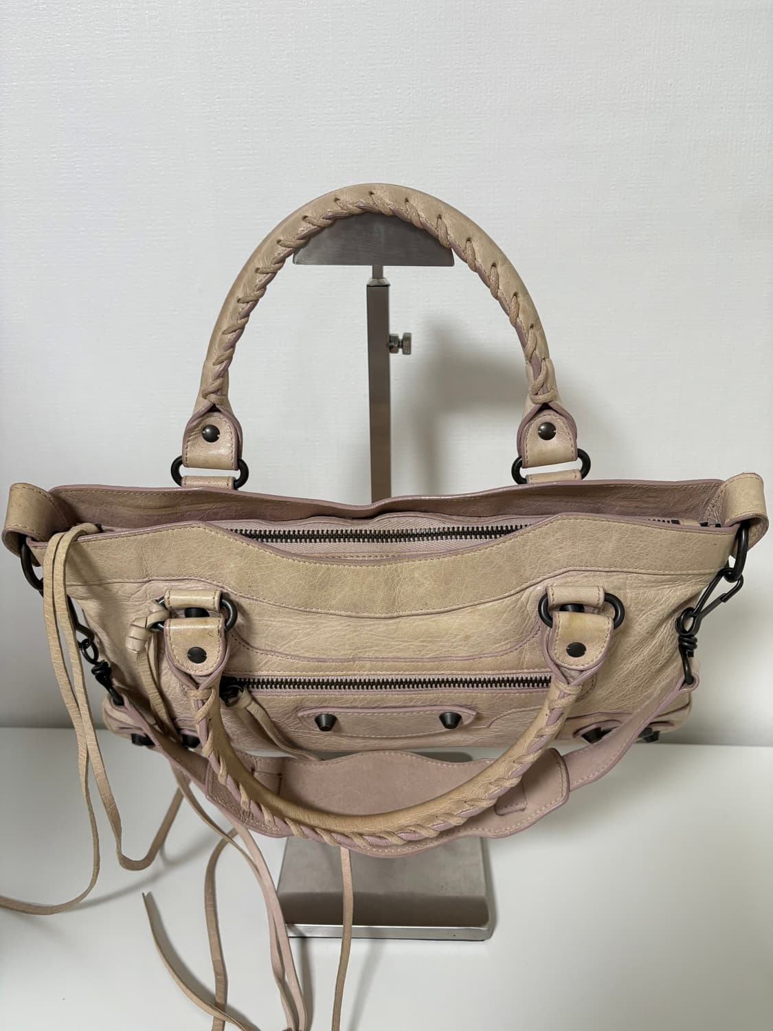 발렌시아가 퍼스트 모터백 베이지 상품이미지5