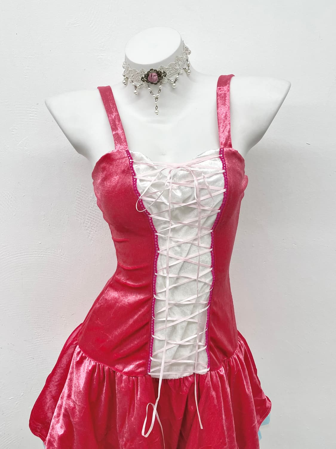 벨벳 아일렛 튜튜 원피스 상품이미지2