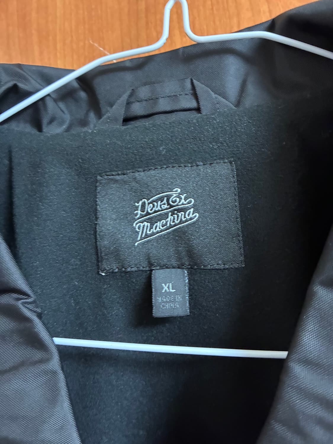 데우스 마키나 자켓 판매합니다 XL 상품이미지3