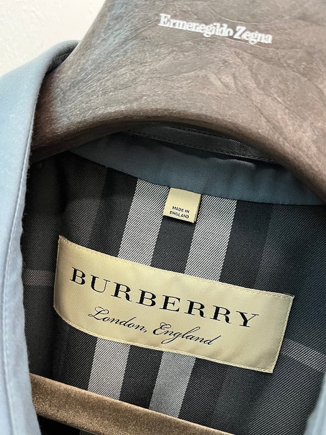 110) 버버리 파스텔블루 트렌치코트  상품이미지3