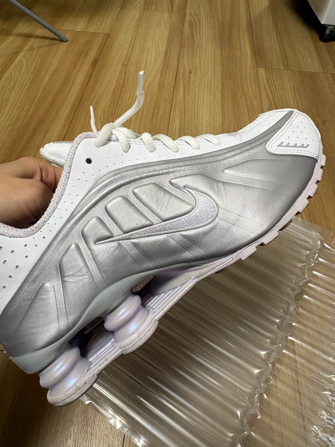 나이키 샥스 r4 245 상품이미지5