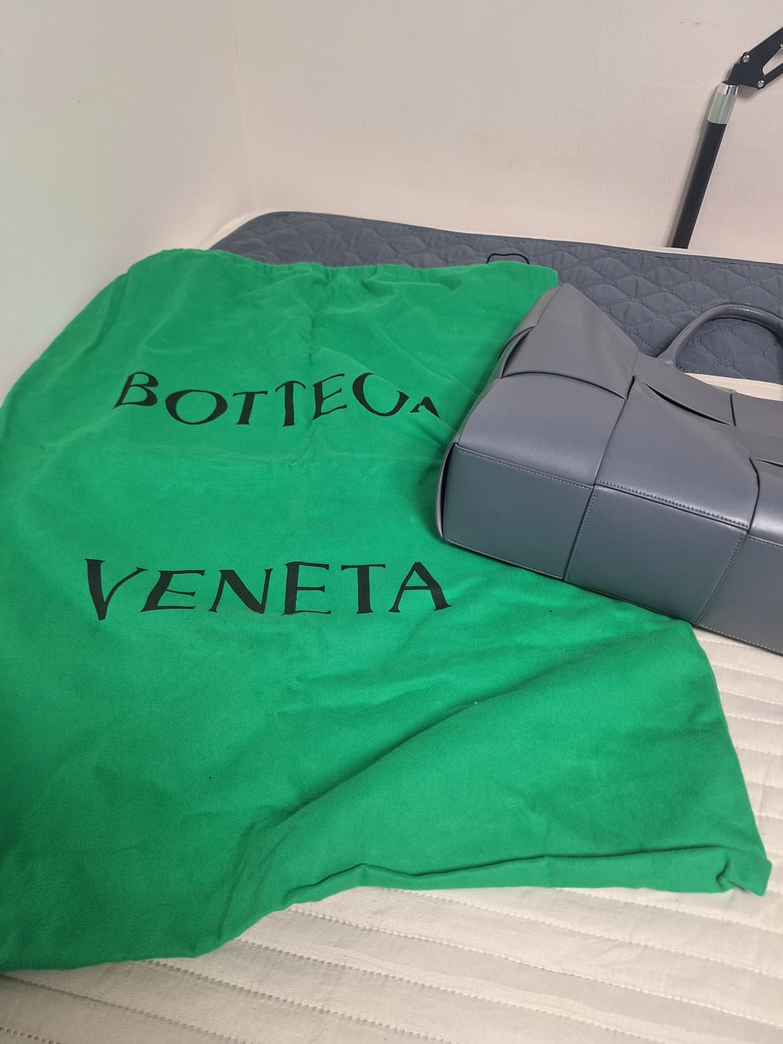 (A급) 보테가베네타 아르코 인트레치아토 토트백 라지 상품이미지4