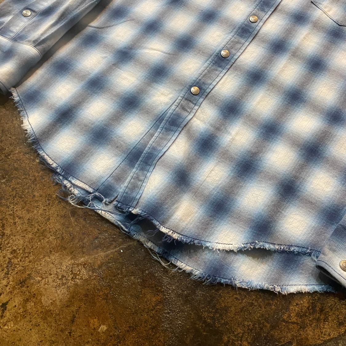 (M) The Letters 데미지 웨스턴 플라넬 셔츠 상품이미지4