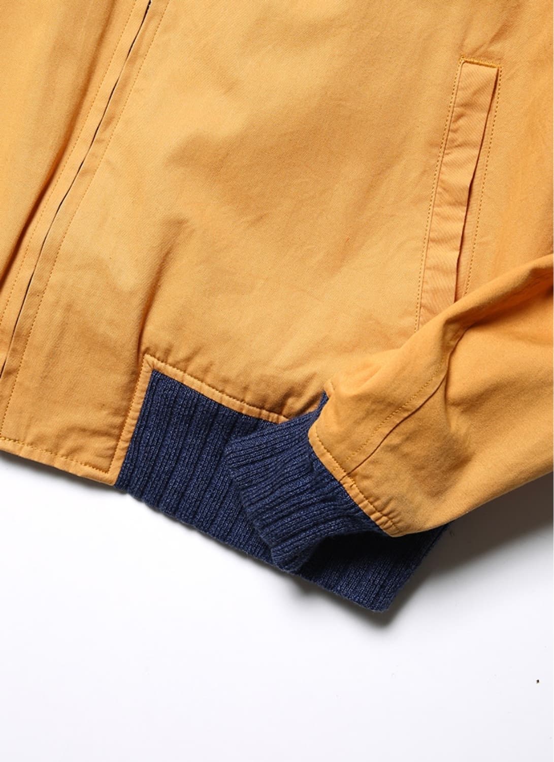 Buzz Rickson’s Snoopy Bomber Jacket 상품이미지5