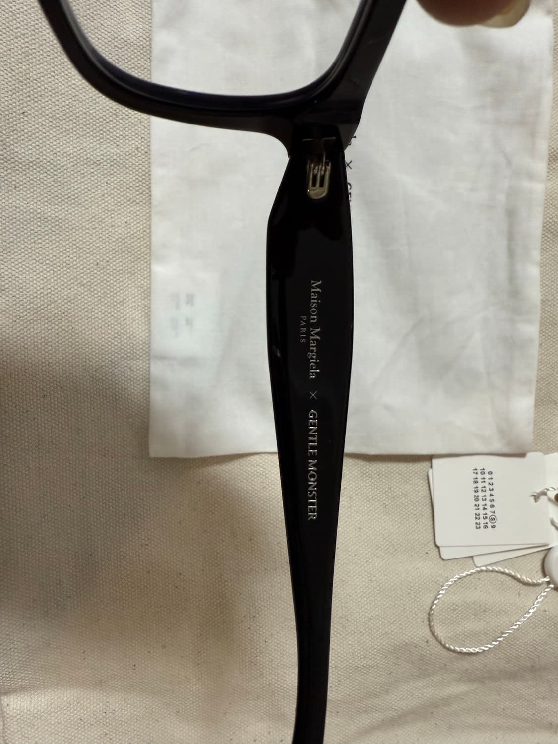 젠틀몬스터 마르지엘라 MM110 블랙 선글라스 상품이미지5