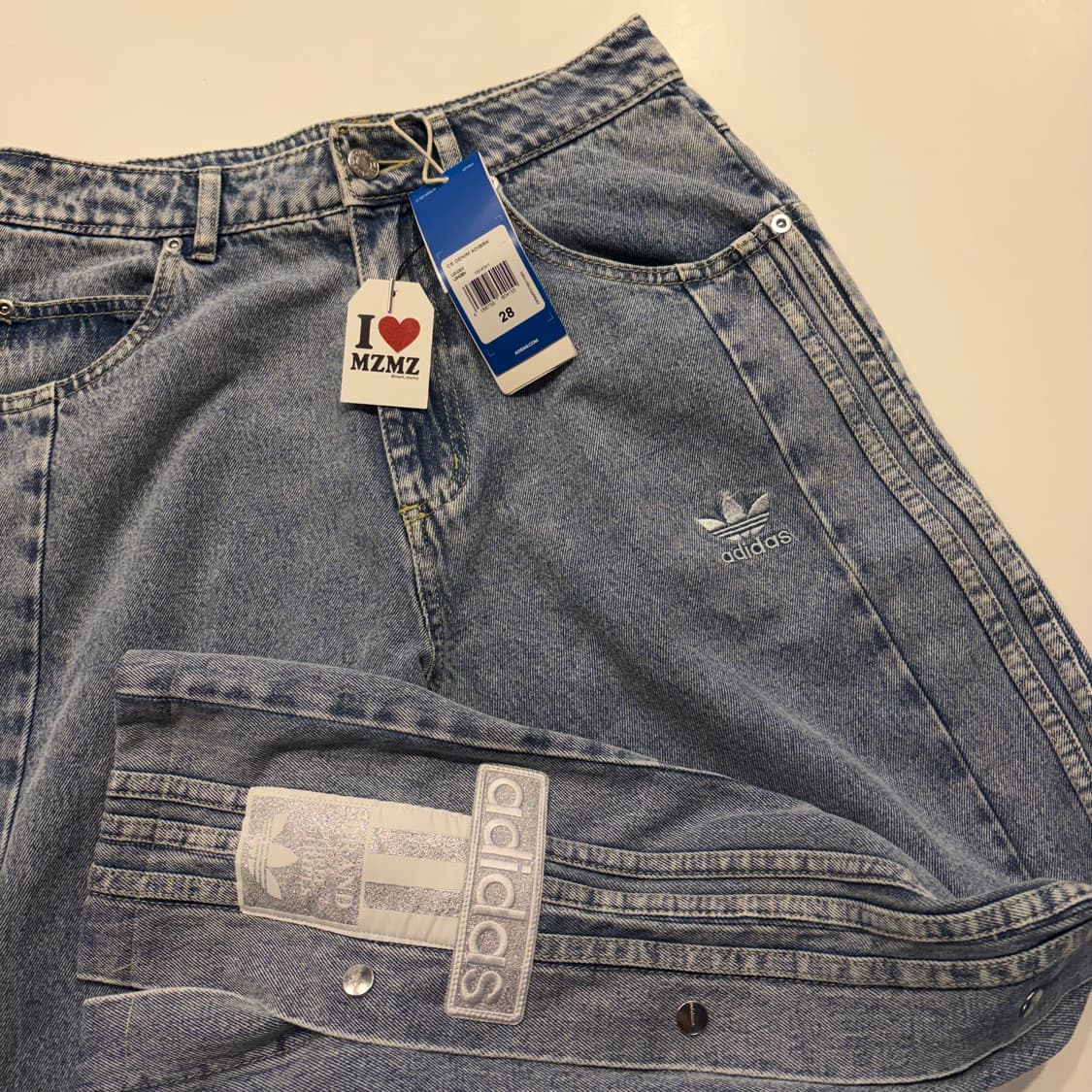 [28] 아디다스 우먼 아디브레이크 데님 와이드 팬츠 D330 상품이미지3