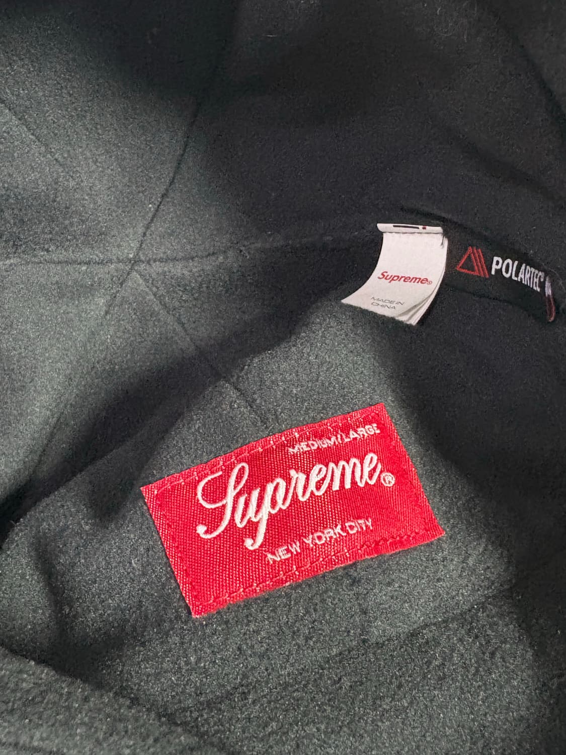 [M-L] 슈프림 고어텍스 이어 플랩 캡 블랙 상품이미지5