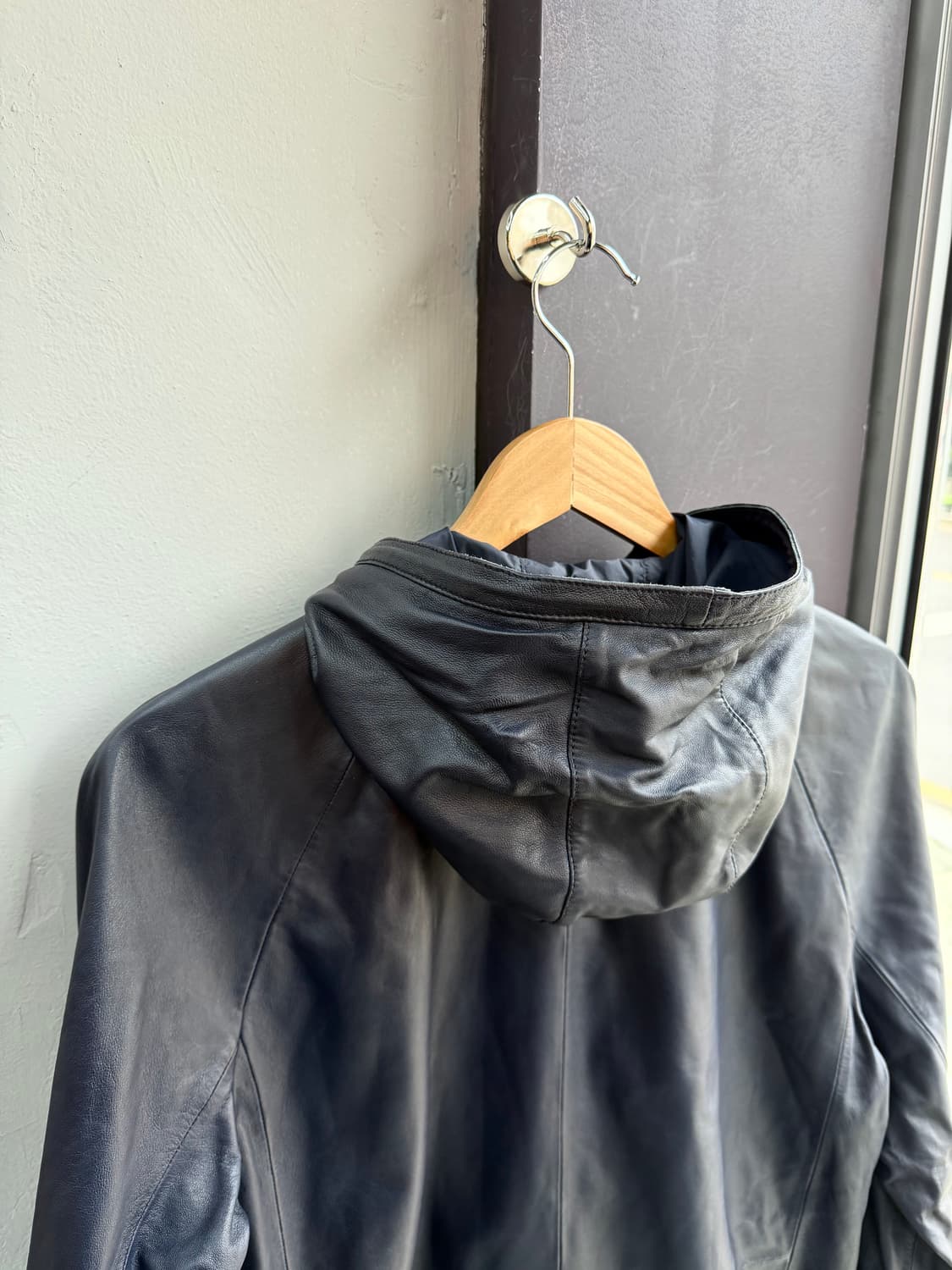 50/ 엠포리오 아르마니 리버시블 레더 후드 자켓 상품이미지6