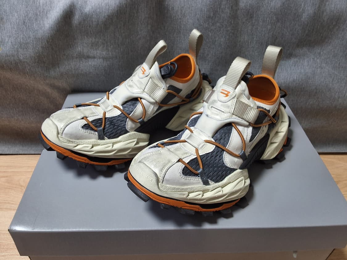 [새상품급] 발렌시아가 하이크 스니커즈 39 상품이미지1