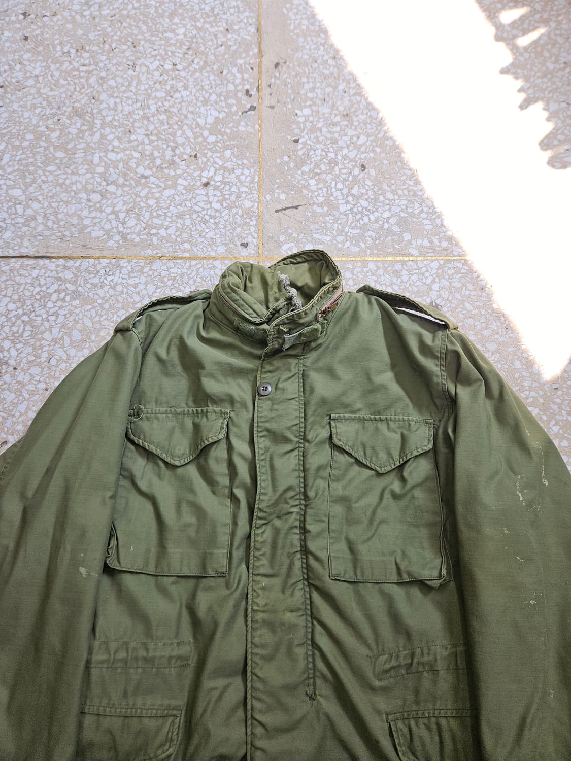 1970's 오리지널 M65 필드자켓 M-R 하드페이딩 데미지  상품이미지2