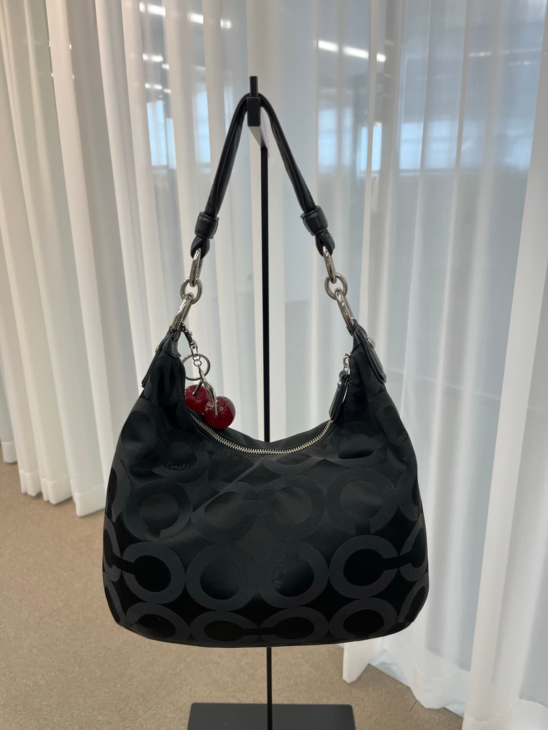 Coach Black Logo Shoulder Bag 상품이미지7
