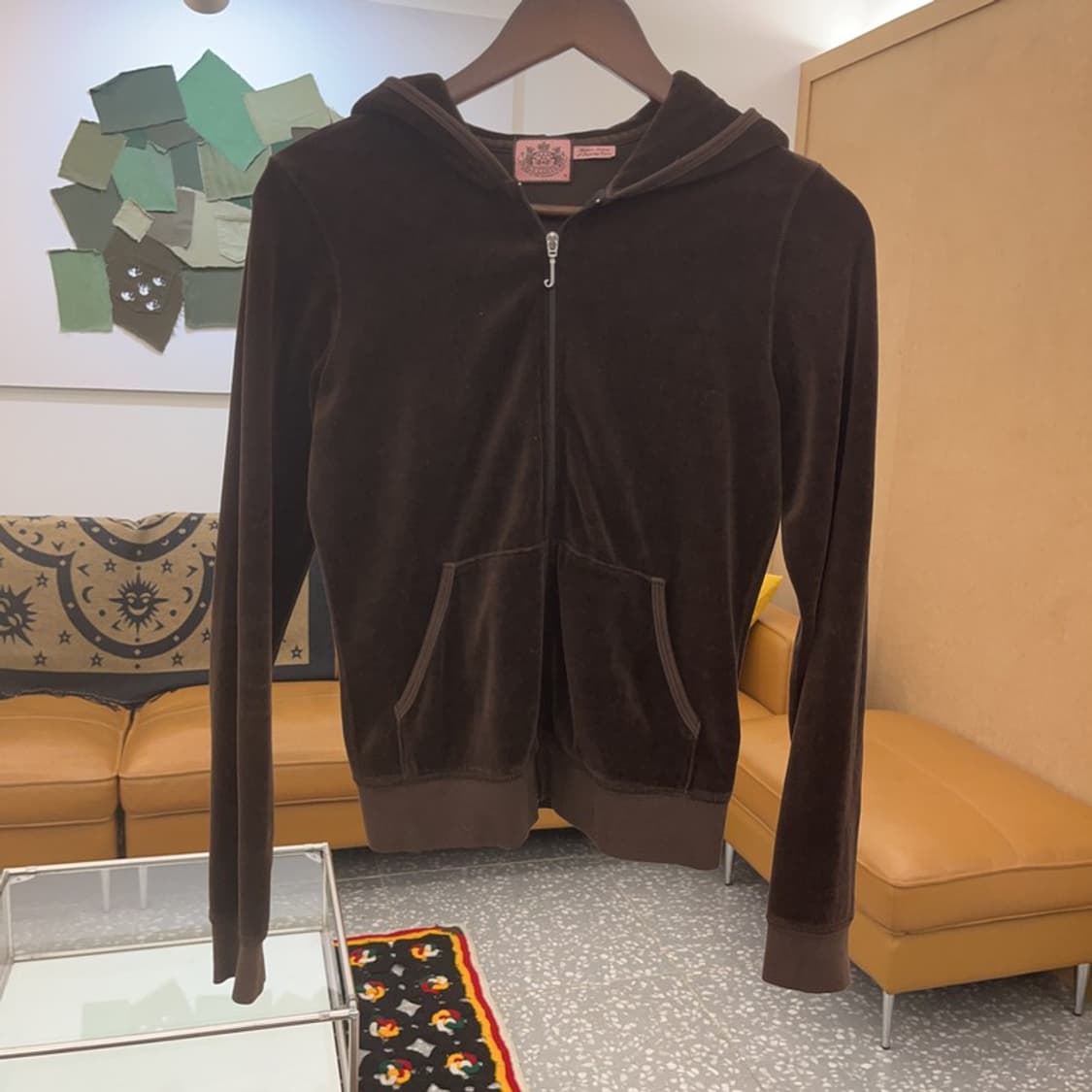 쥬시 꾸뛰르 모카무스 러블리힙 벨벳 후드집업 M C07946 상품이미지3