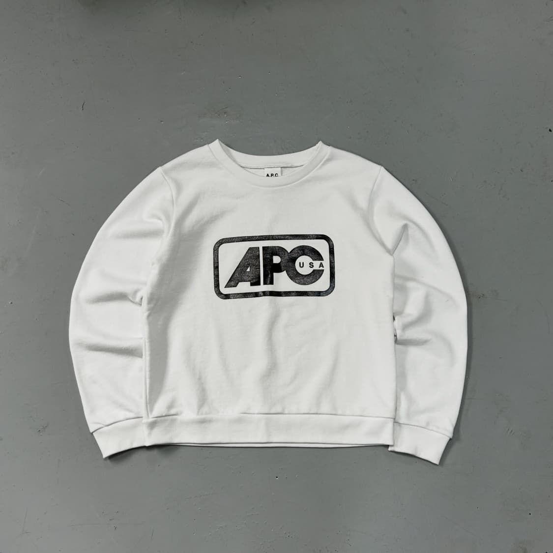 아페쎄 화이트 프린팅 스웻셔츠  상품이미지1