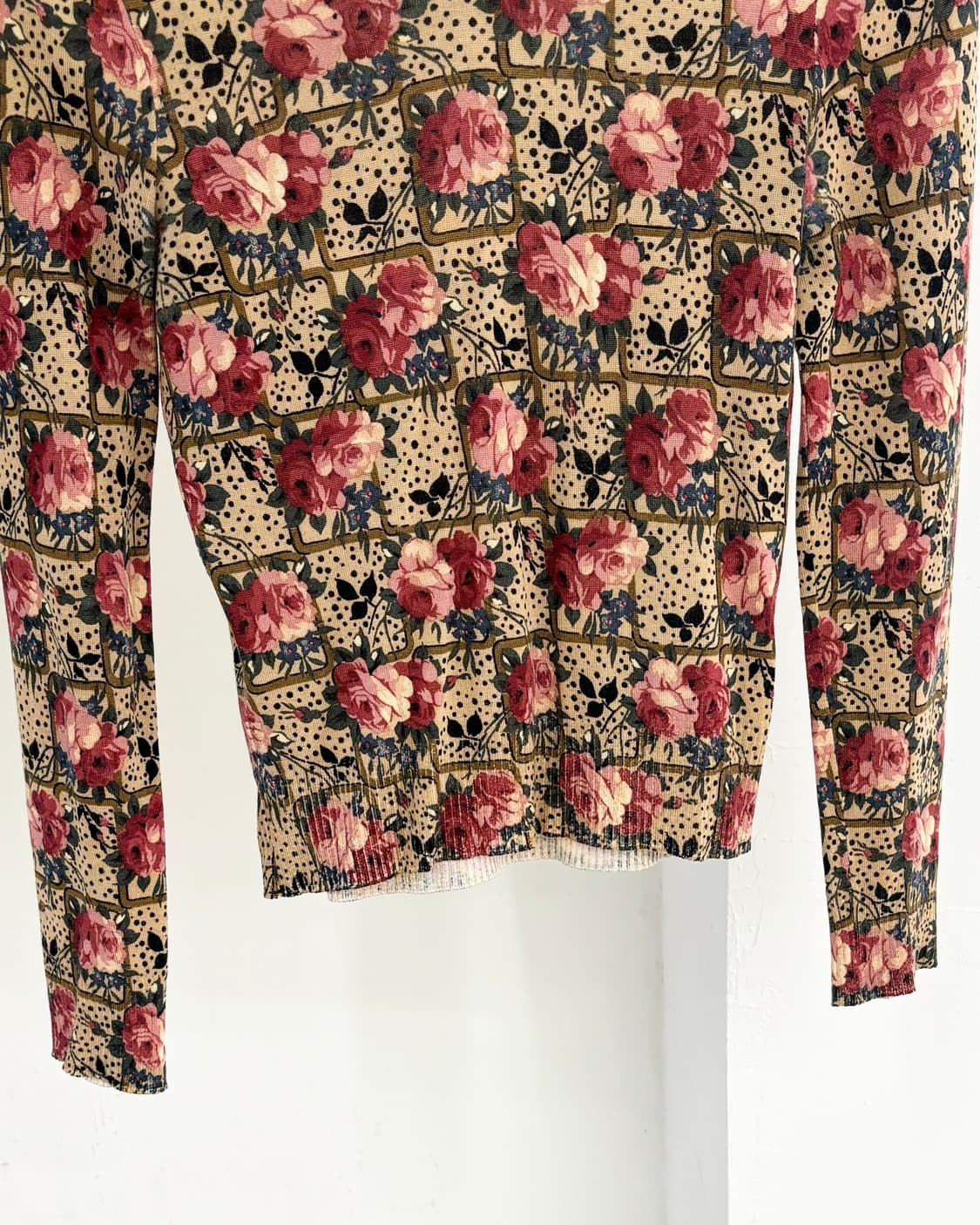 크리스찬 디올 플라워 빈티지 브이넥 니트 상품이미지5