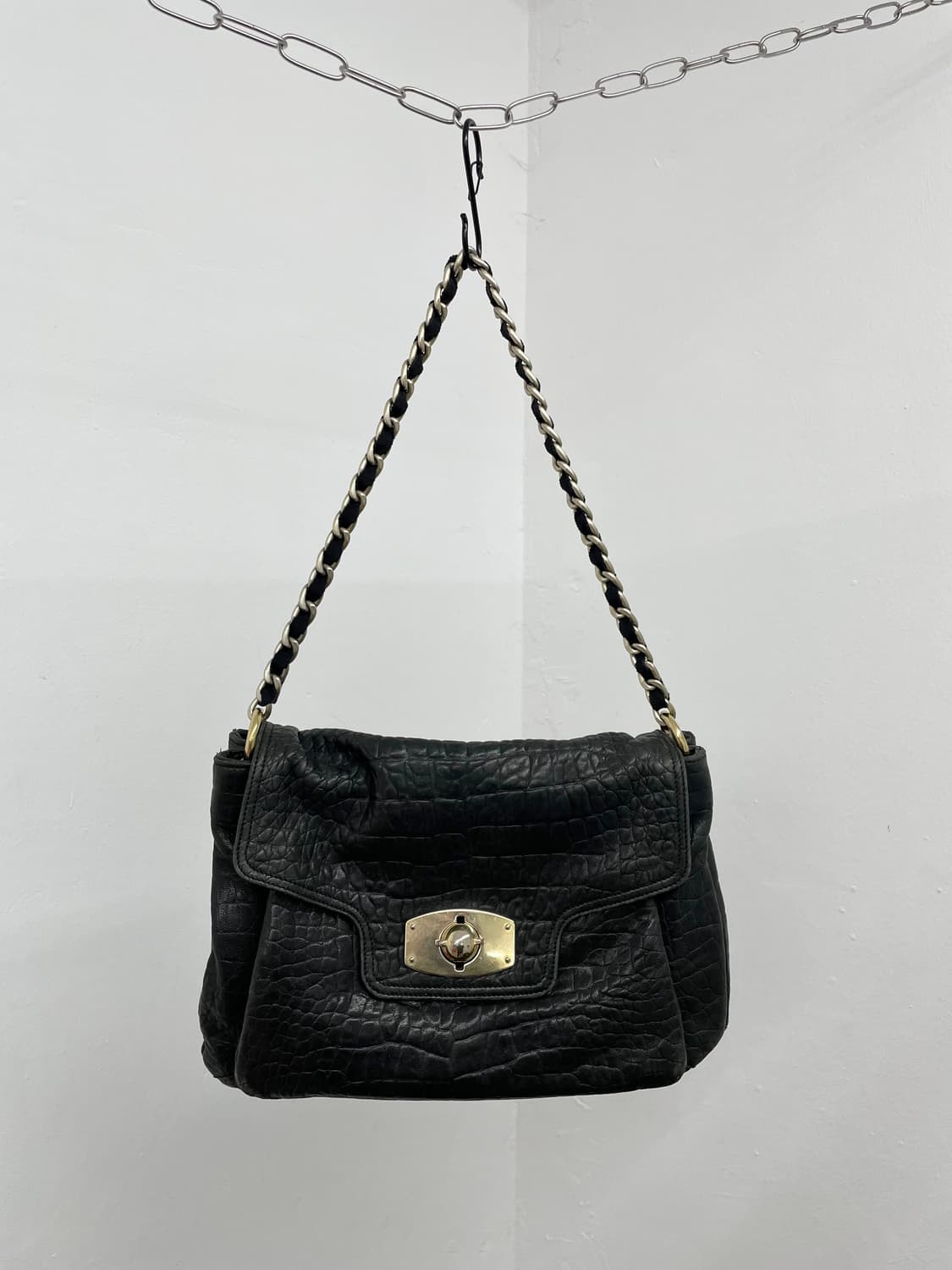 훌라 레더 버클 체인백  상품이미지1