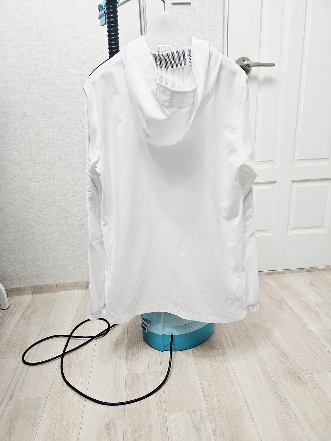 (95)M ☆초대장급☆ 아디다스 에센셜 [흰검] 우븐 바람막이 상품이미지6