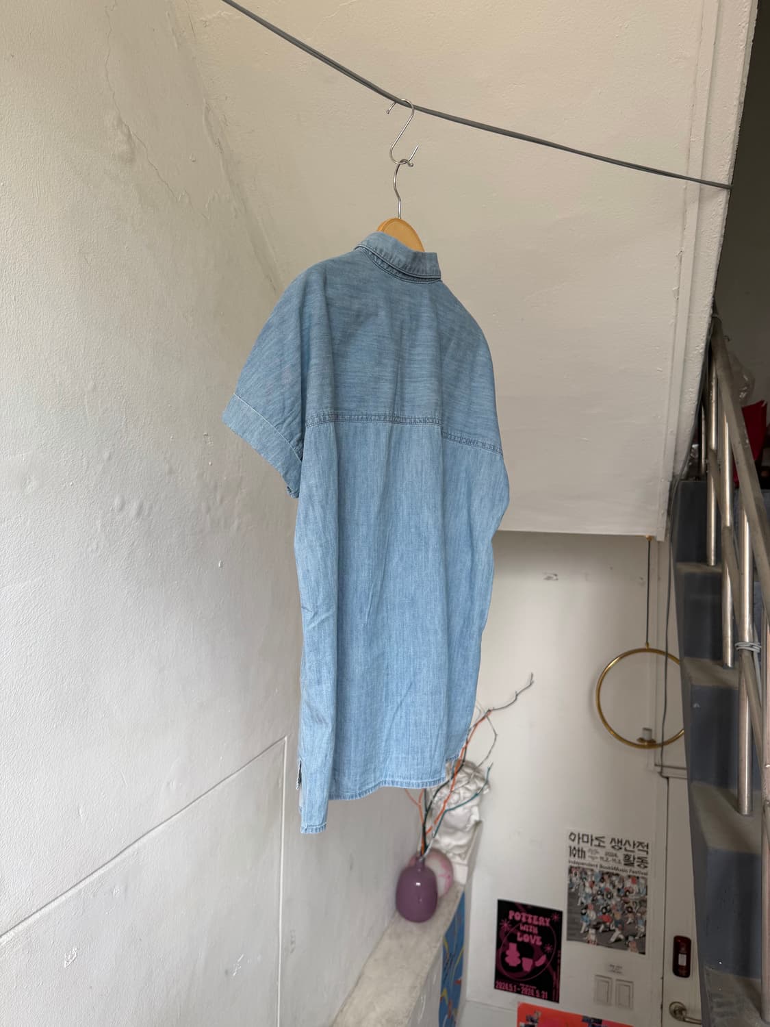 워싱 데님 롤업 반팔 셔츠 상품이미지7