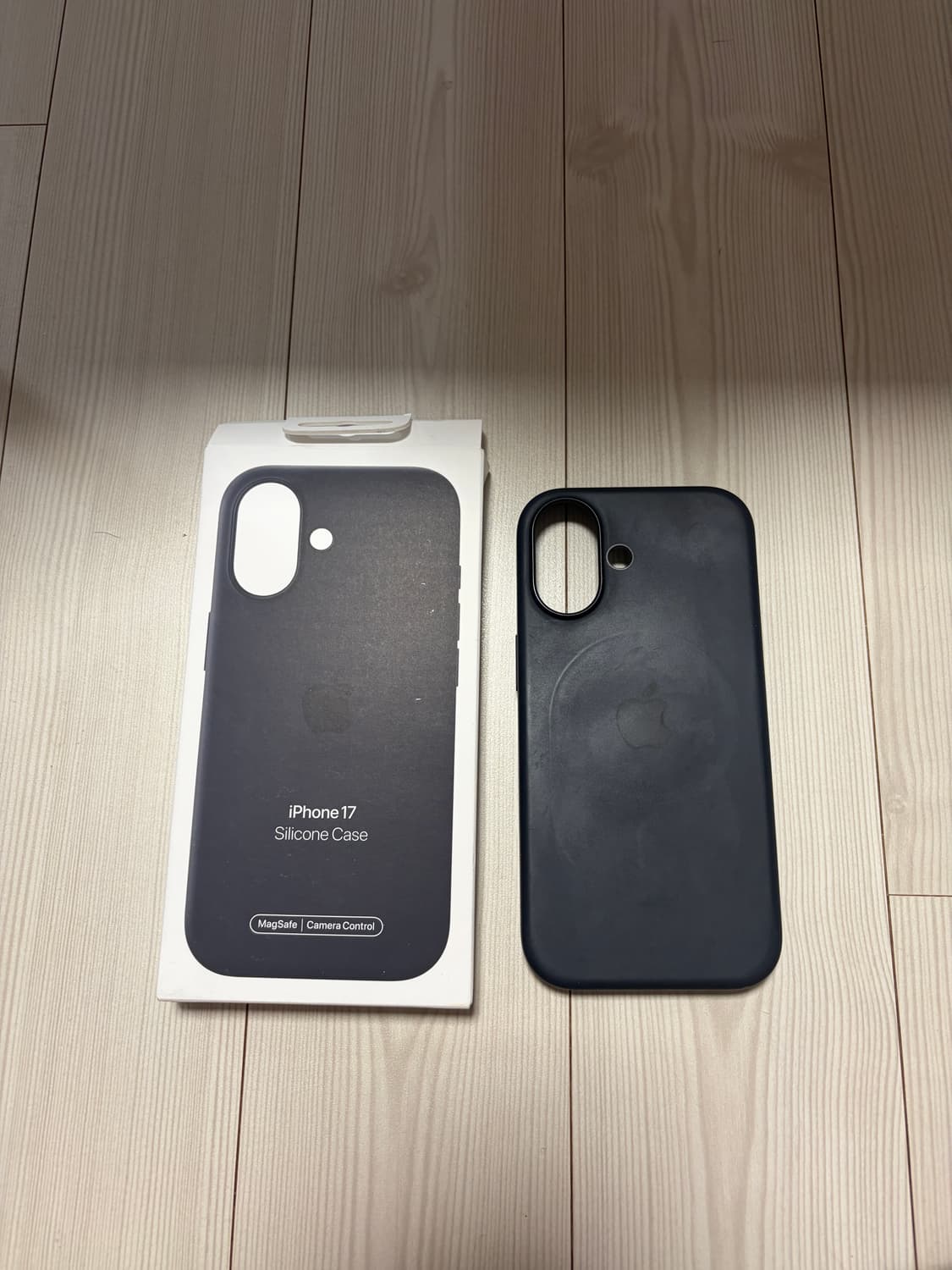 Apple 정품 아이폰17 맥세이프 실리콘 케이스 블랙 상품이미지1